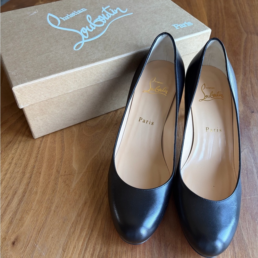 Christian Louboutin Simple Pump 70 Black Leather Heels with Iconic Red Soles - Picture 4 of 8